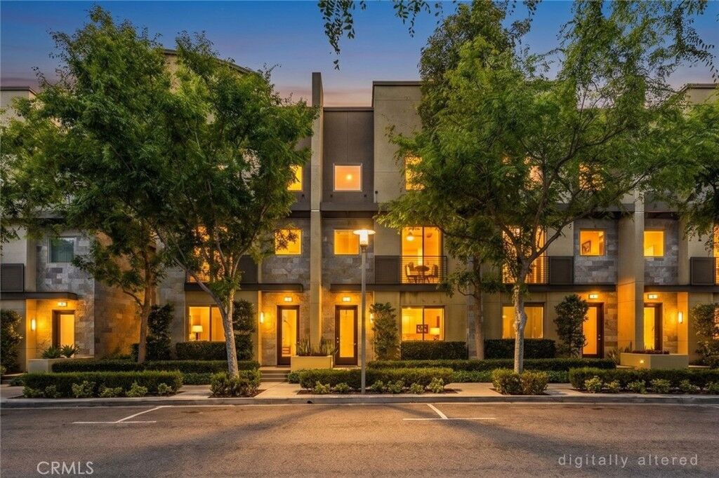 Property Photo:  19 Delancy  CA 92612 