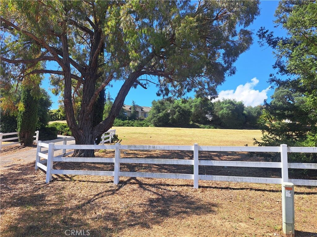 Property Photo:  1415 Charolais  CA 93446 