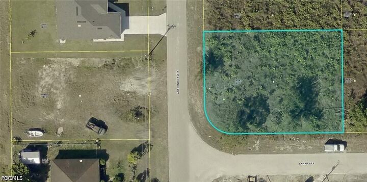Property Photo: 821 Anaconda Avenue S FL 33974