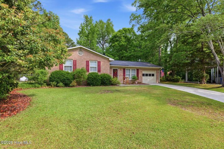 Property Photo: 206 Chatham Court NC 28540