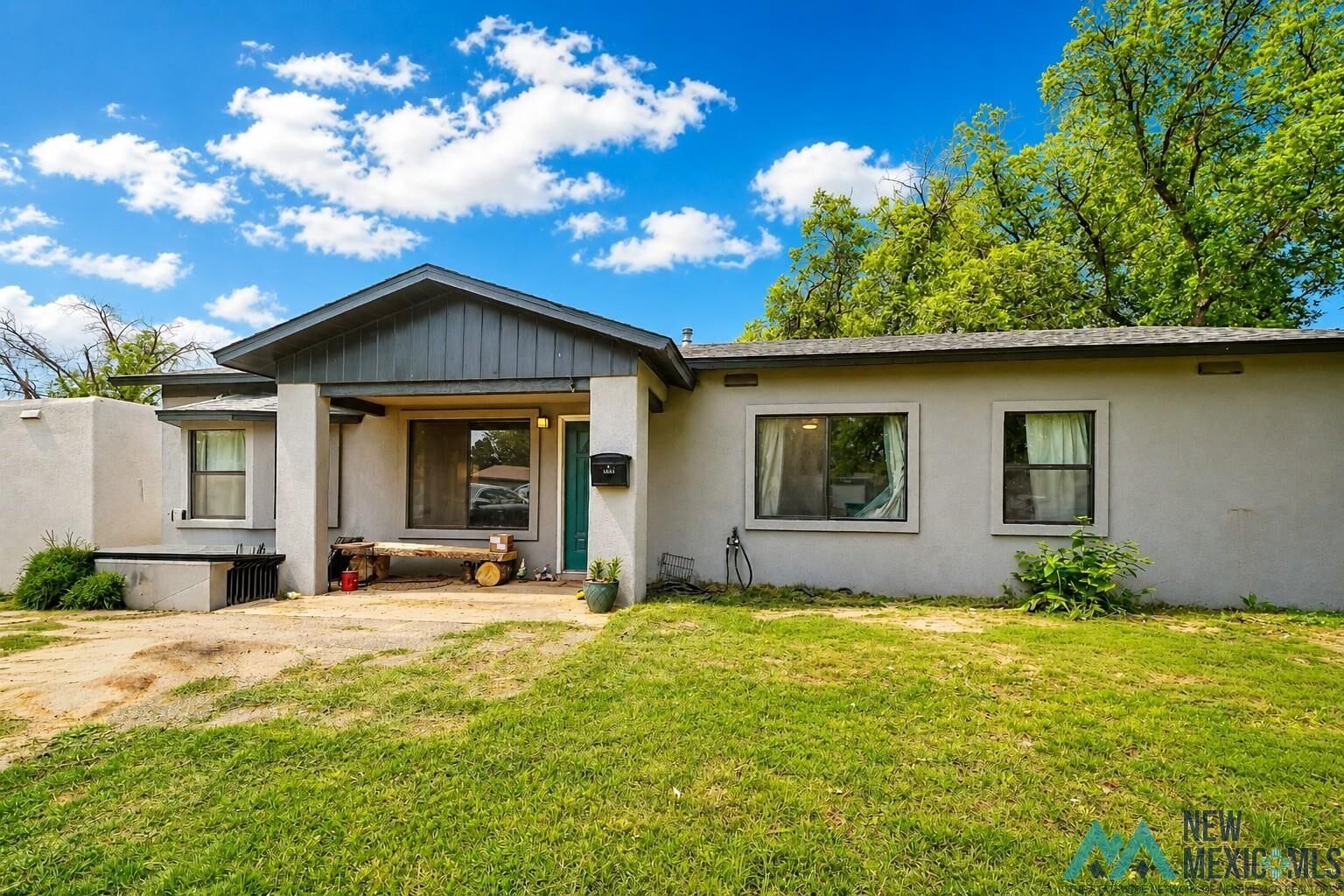 Property Photo:  1018 N Sixth Street  NM 88220 
