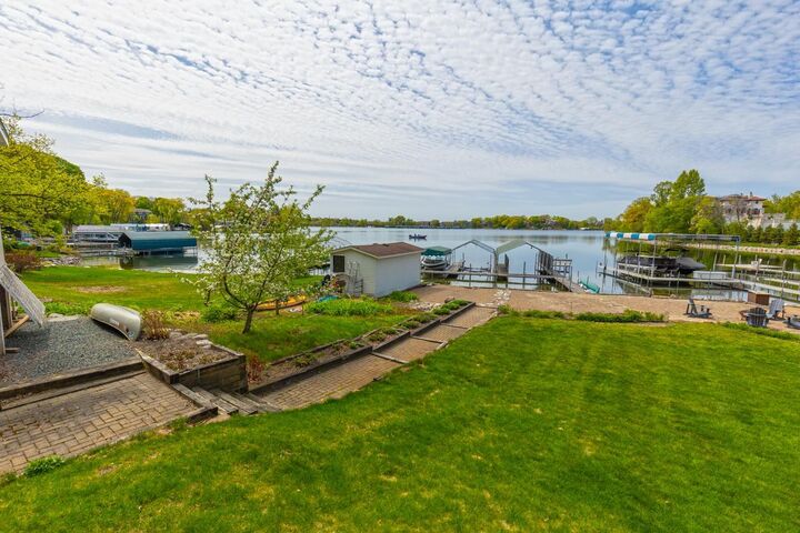 Property Photo:  21150 Excelsior Boulevard  MN 55331 