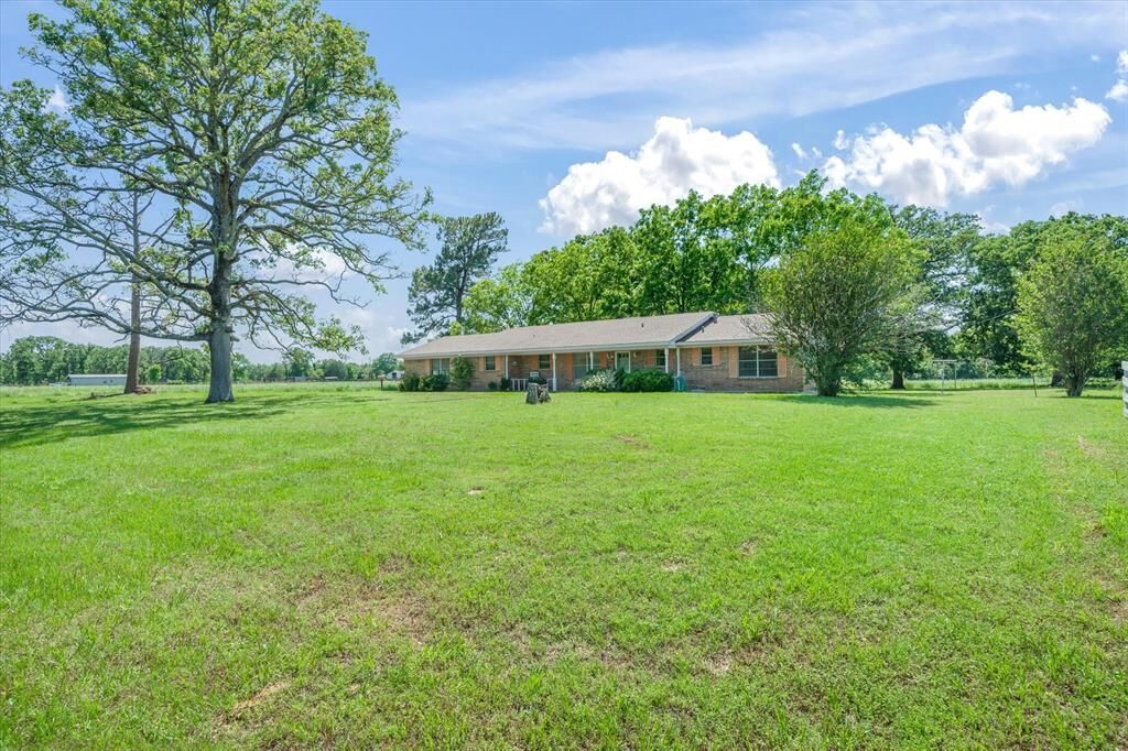 Property Photo: 1310 Vz County Road 2135 TX 75103