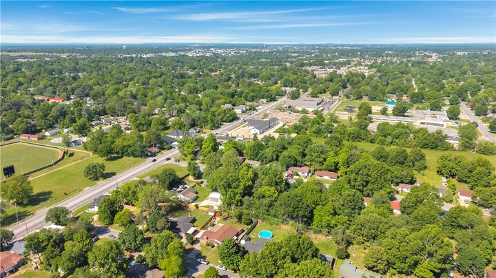 Property Photo:  602 Lawndale Drive  AR 72764 