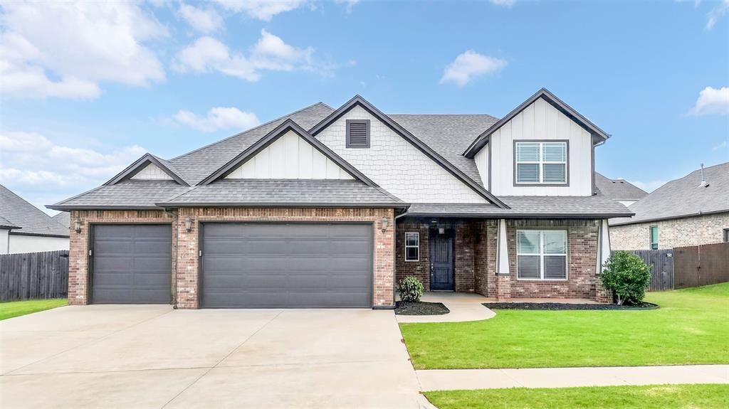 Property Photo:  15917 Foxtail Trail  OK 73013 