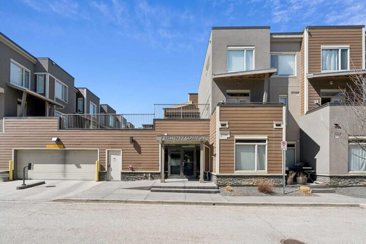 Photo de la propriété:  7 Westpark Common SW 222  AB T3H 0Y4 