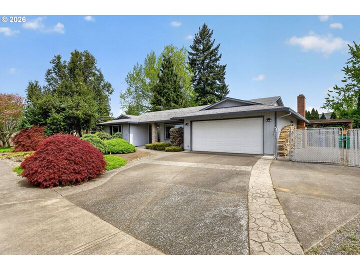 Property Photo: 1800 NE 159th Ave OR 97230