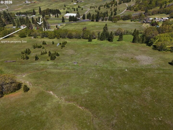 Property Photo:  706 Centerville Hwy  WA 98635 