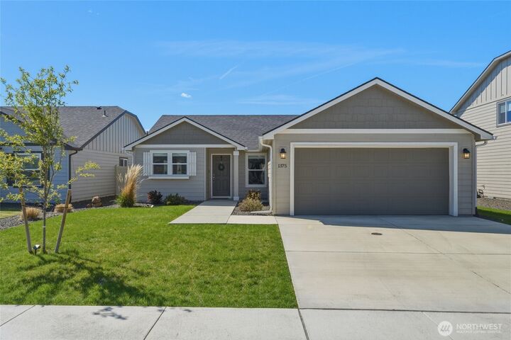 Property Photo: 1375 Pat Avenue WA 99362
