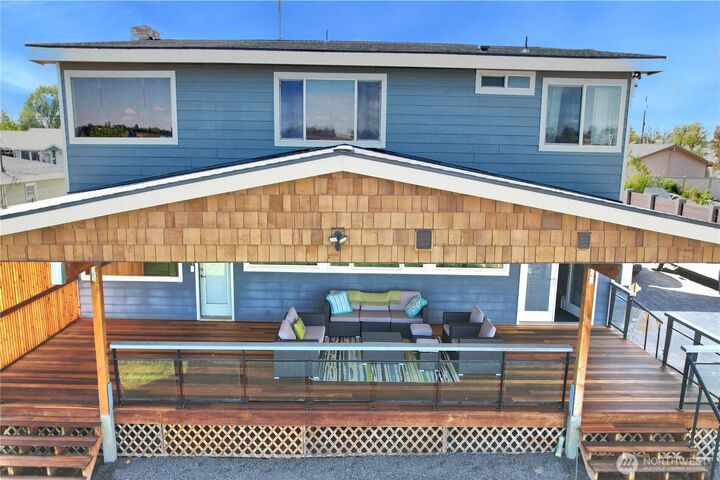 Property Photo:  2101 W Lakeside Drive  WA 98837 