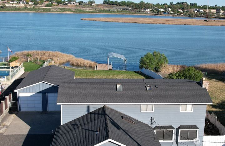 Property Photo:  2101 W Lakeside Drive  WA 98837 