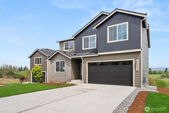 Property Photo:  3209  219th Avenue E  WA 98391 
