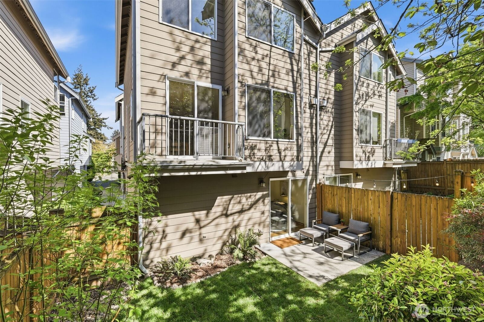 Property Photo:  9243  Ashworth Avenue N B  WA 98103 