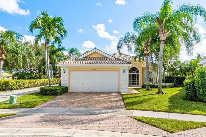 Property Photo:  8222 Dominica Place  FL 33414 