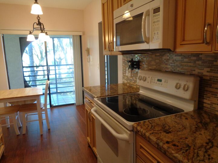 Property Photo:  6328 W Longboat Ln Lane W 201  FL 33433 