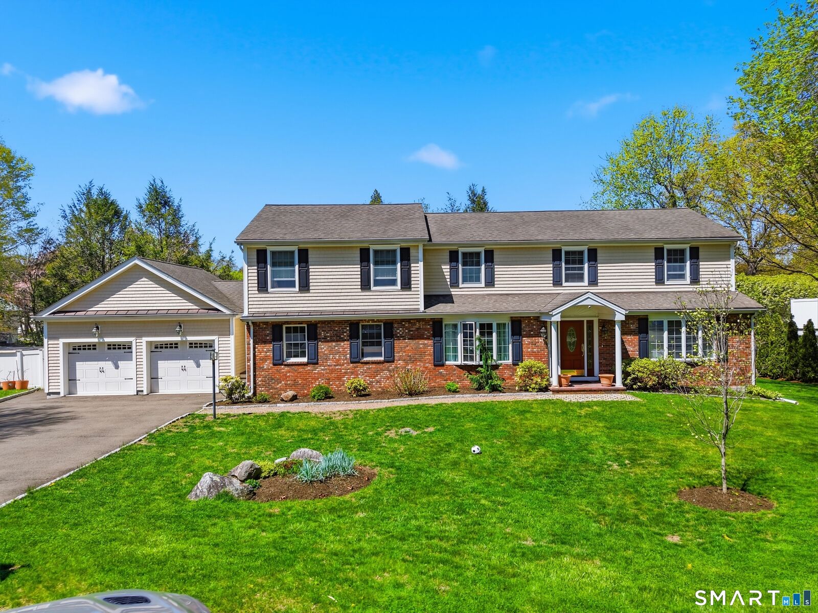 Property Photo:  33 Club Circle  CT 06905 