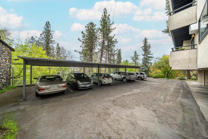 Property Photo:  1002 W 7th Ave 201  WA 99204 