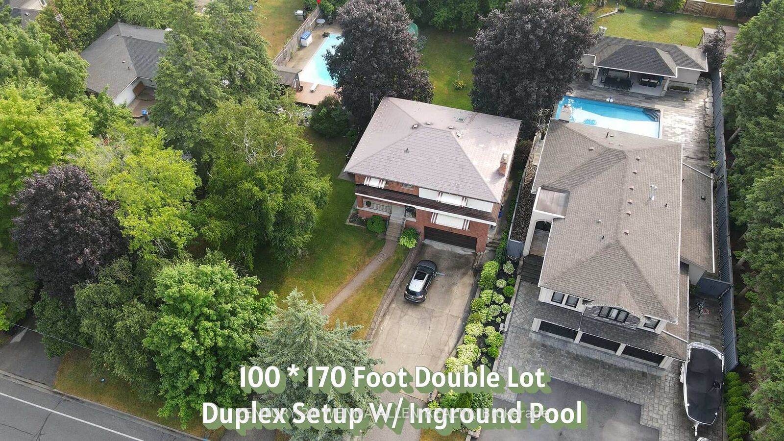 Property Photo: 1873 Woodview Avenue ON L1V 1L5