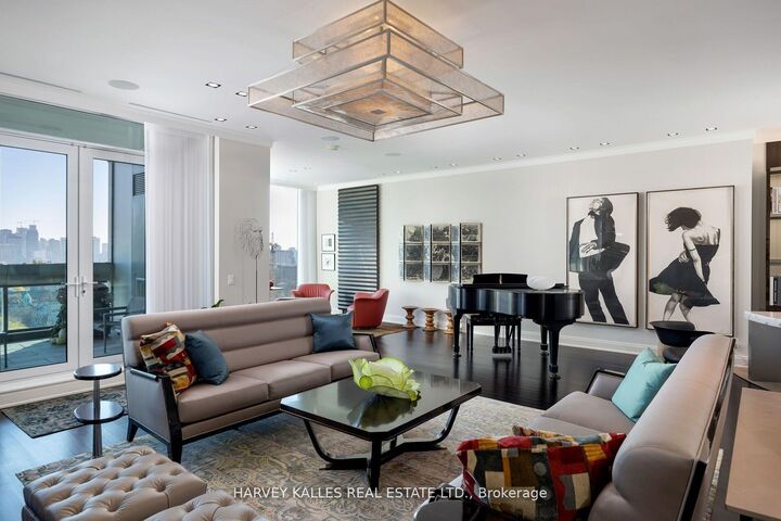 Property Photo: 206 Bloor Street W 1501 ON M5S 1T8
