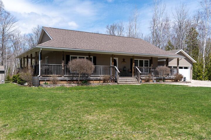Property Photo:  51 Larkwhistle Avenue  ON N0H 2T0 