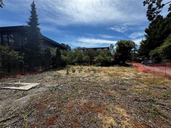 Property Photo: 2501 Wootton Cres BC V8R 5M7