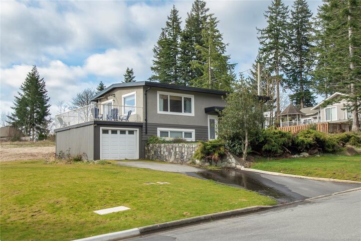 Property Photo: 325 Twillingate Rd BC V9W 1V3