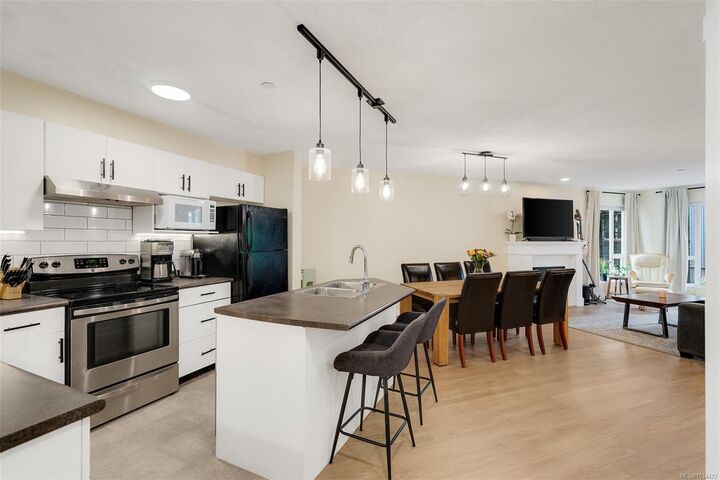 Property Photo: 893 Hockley Ave #206 BC V9B 2V8
