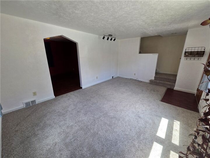 Property Photo:  1111 Bellaire Ave  PA 15226 
