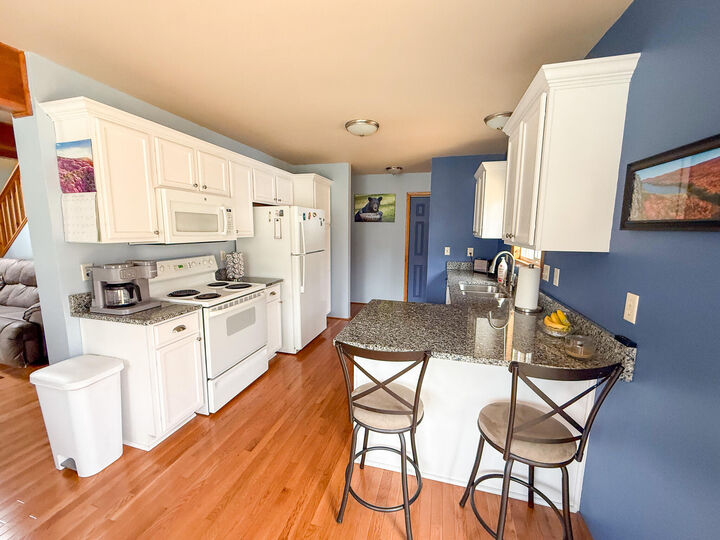 Property Photo:  220 Robin Hood  MI 48653 