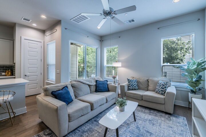 Property Photo:  3108 E 51st Street 1503  TX 78723 