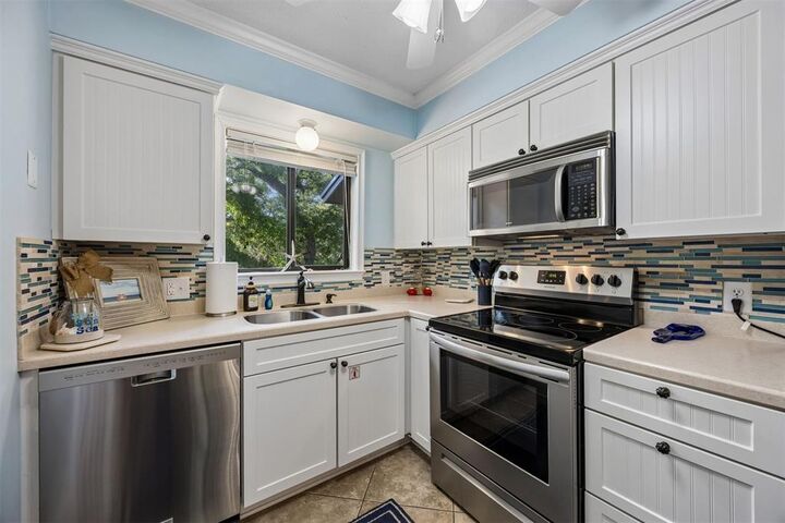 Property Photo:  2328 Sadler Road  FL 32034 