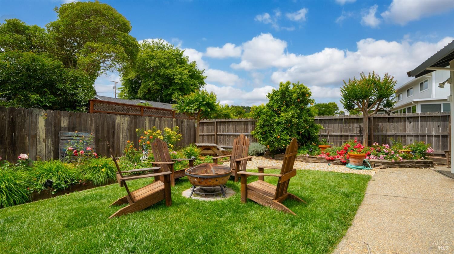 Property Photo:  3 Miranda Court  CA 94947 