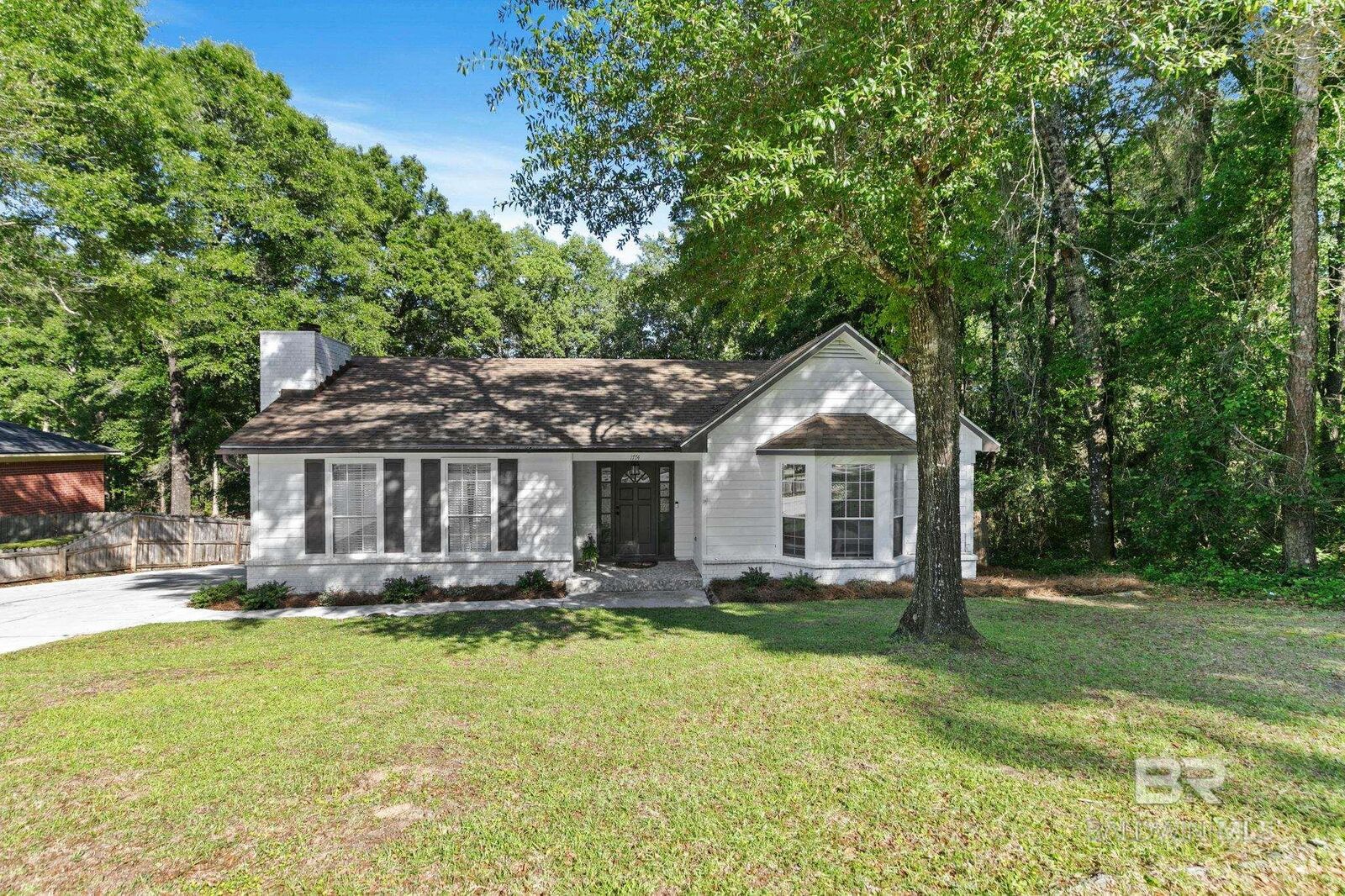 Property Photo:  1774 Princeton Woods Drive  AL 36618-3260 