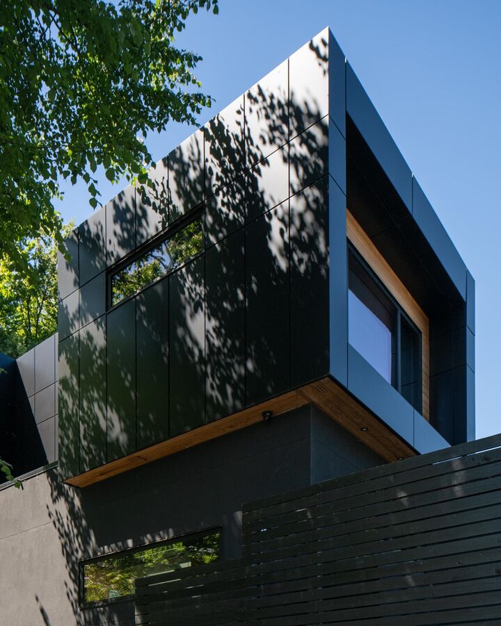 Property Photo: 91 E 40th Avenue BC V5W 1L3