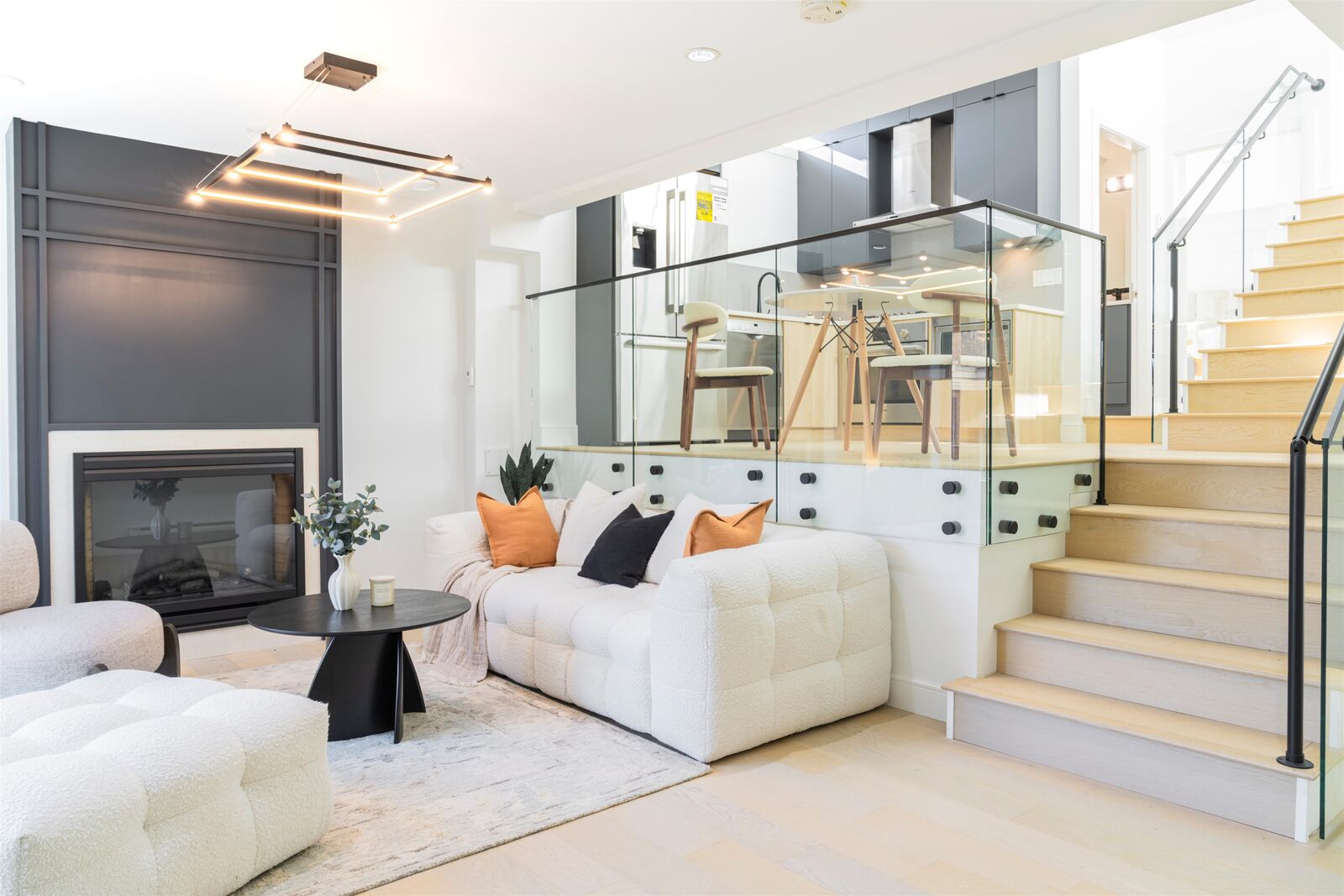 Property Photo: 7355 Oak Street BC V6P 1V9