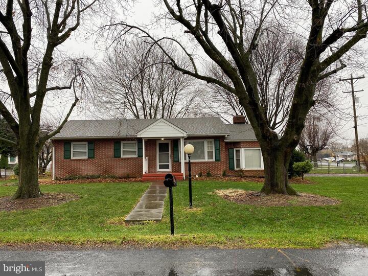 Property Photo: 105 Fay Street VA 22602
