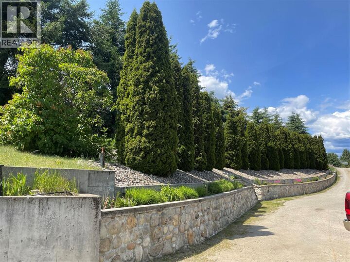Property Photo:  160 Overlook Place  BC V1H 1X1 