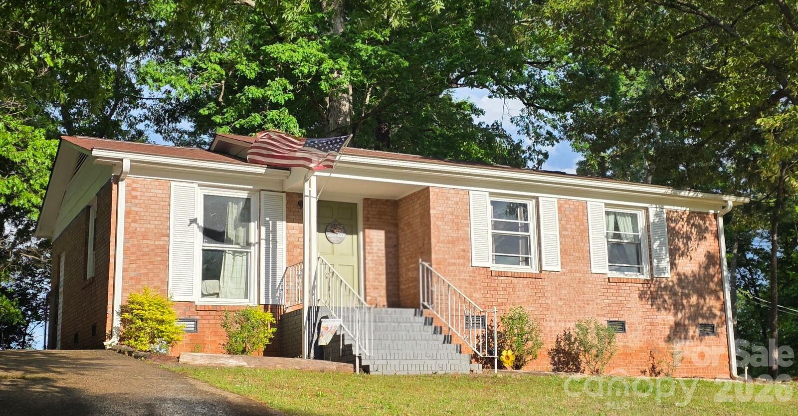 Property Photo:  1312 County Home Road  NC 28613 