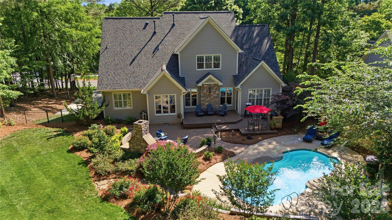 Property Photo:  190 Kenway Loop  NC 28117 