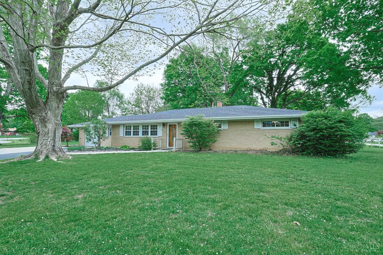 Property Photo:  2590 Jerome Street  OH 45036 