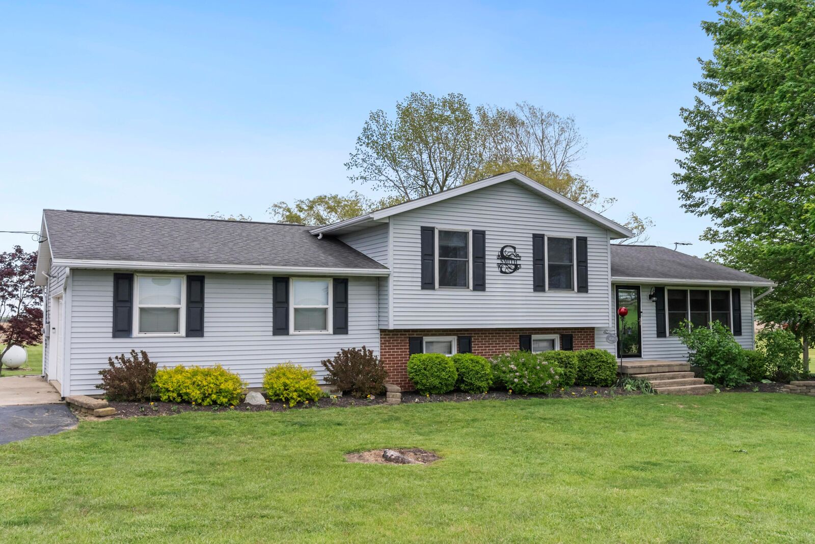 Property Photo: 4510 Callahan Road OH 45369