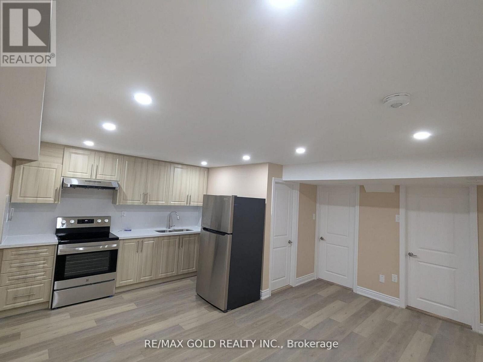 Property Photo:  35 Latania Boulevard  ON L6P 1T1 