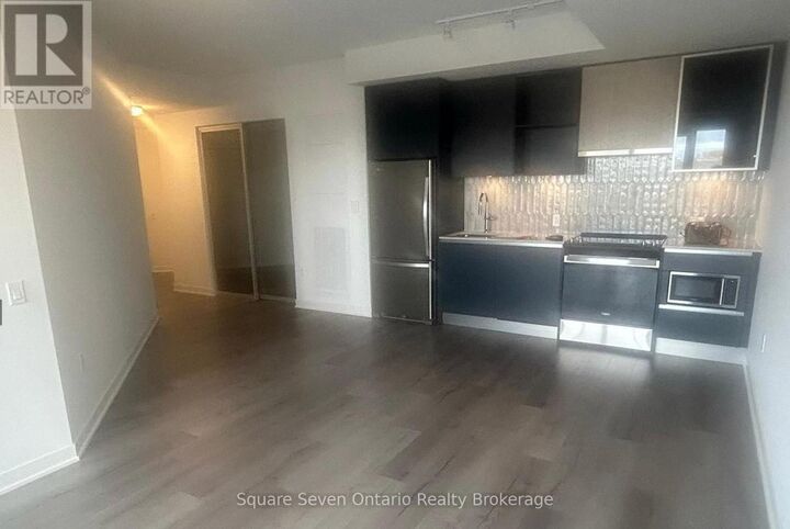 Property Photo:  395 Dundas Street 401  ON L6M 4M2 