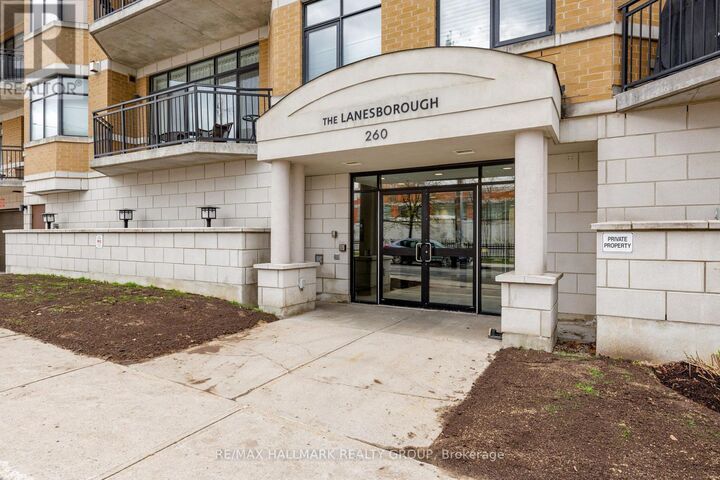 Property Photo:  260 Besserer Street 203  ON K1N 1J3 