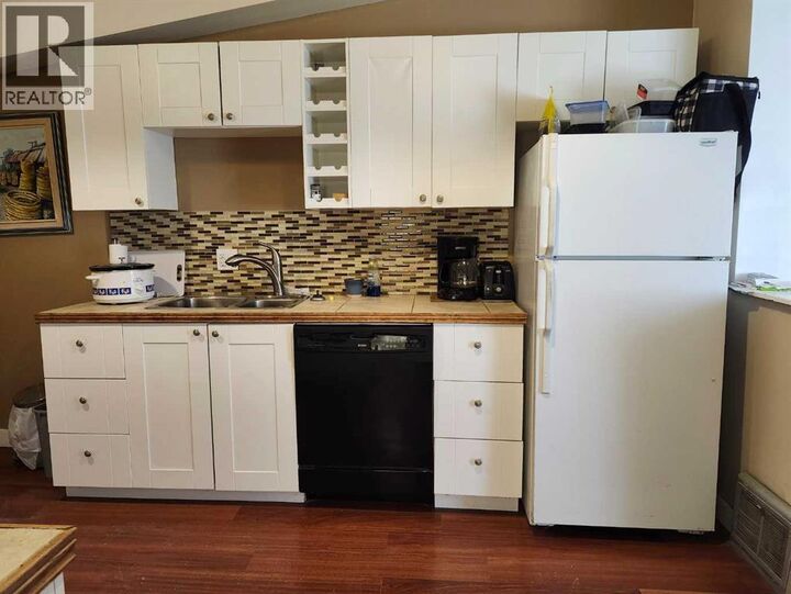 Property Photo:  355 4 Street West  AB T0J 0Y3 