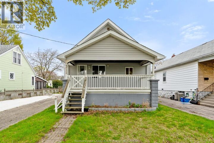 Property Photo:  311 Conrad Street  ON N7T 3K4 