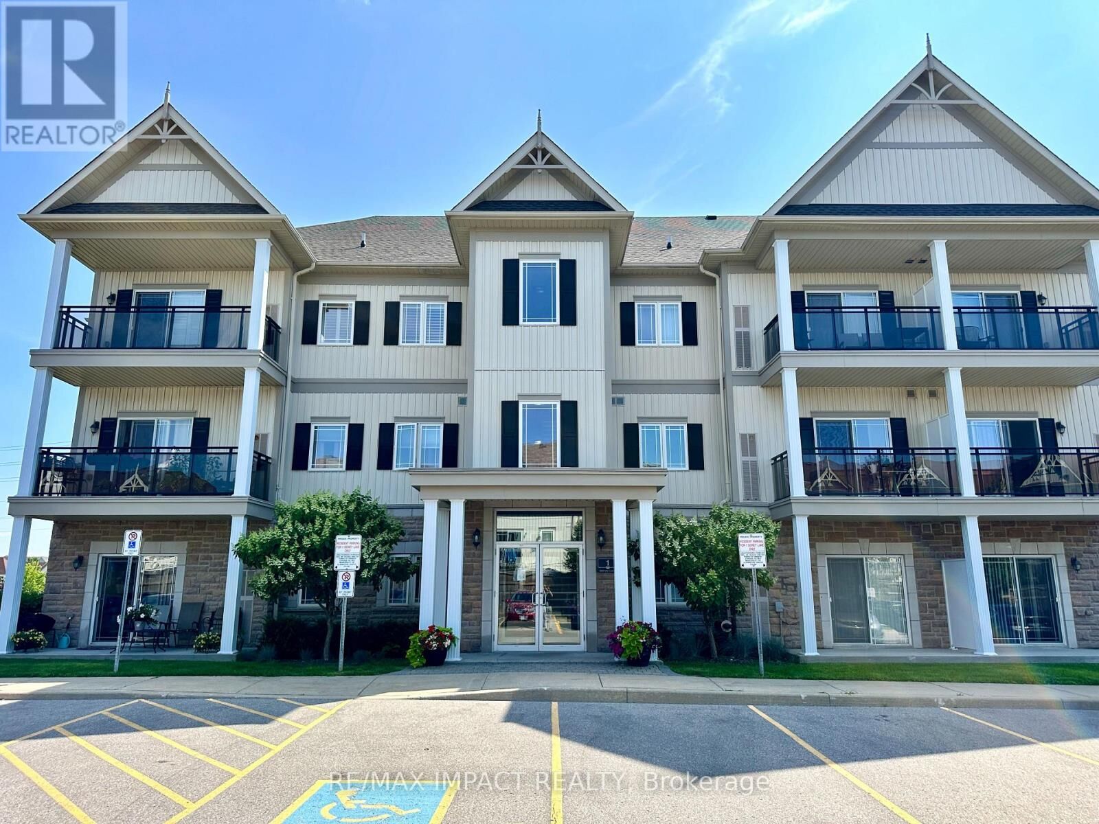 Property Photo:  1 Sidney Lane 104  ON L1C 0C6 
