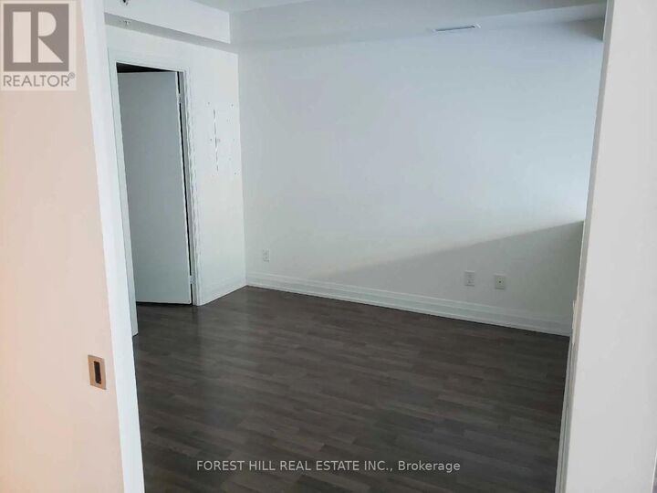 Property Photo:  555 Wilson Avenue E705  ON M3H 0C5 