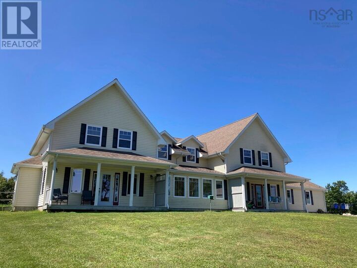 114 Scotts Drive — photo 1