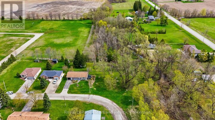 Property Photo: 21 Brown Street South ON N0G 1M0